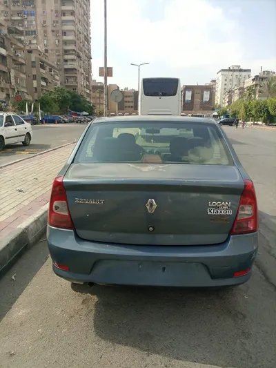 Renault Logan 2011