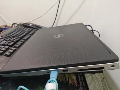 Dell precision 7740