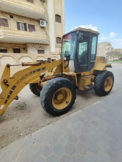 لودر فينيري 