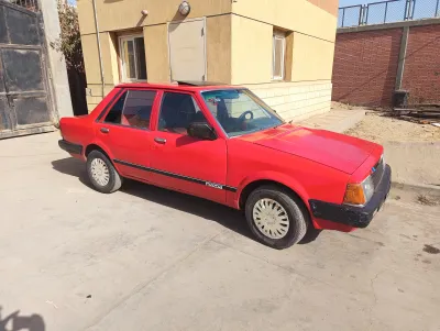 مازدا 323 1982