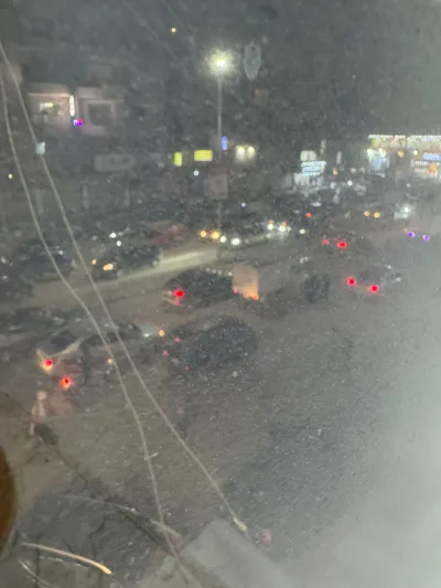 مقر اداري300م ايجار جديد مكيف شارع اللبيني الرئيسي45 الف