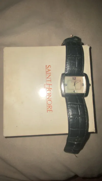 ساعه اصلي saint honore