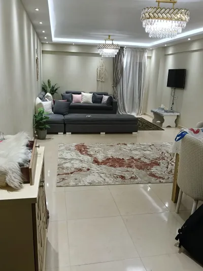 Apartment for sale in Gesr Al Suez