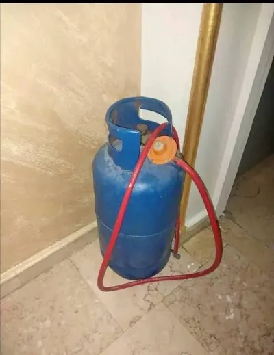 امبوبة نص مليانه بالخرطوم والمنظم