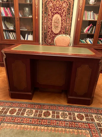 مكتب خشب زان بالمركتريه وجلد طبيعي