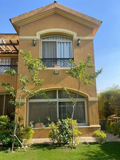 Villa for sale in Other Locations in Cairo