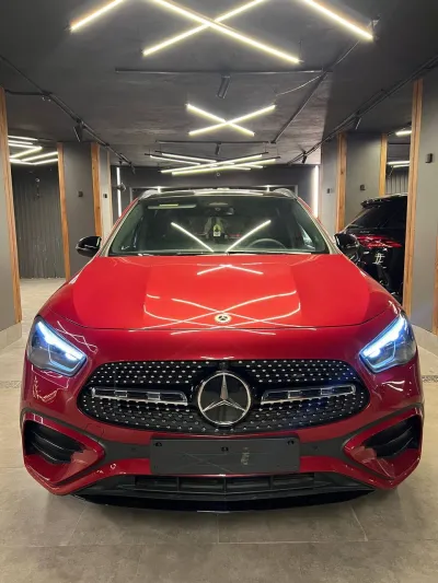 Mercedes Benz GLA 2025
