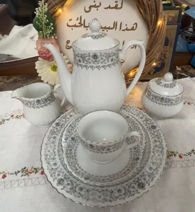 طقم شاي ملكي مستورد ٢١ قطعه