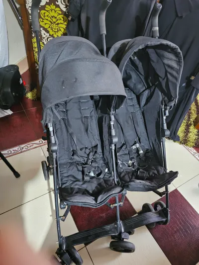 Mamas and papasسياره اطفال توام استخدام بسيط