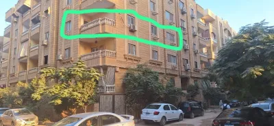 شقة في منطقة ح ١٤٥ م حدايق الاهرام واجهة ناصية