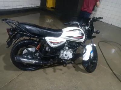Bajaj Boxer 2022