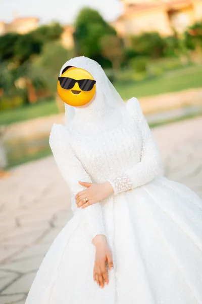 فستان زفاف للبيع