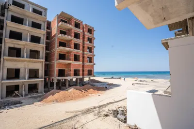 🏖️ استوديو في أورو بيتش | 10% مقدم وتسليم آخر السنة