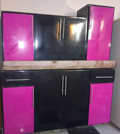 مطبخ عروسه للبيع استعمال خفيف السعر 6500