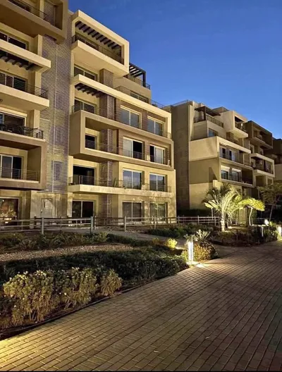 شقة للبيع متشطبة بالكامل في Palm hills new cairo وباقساط متساوية