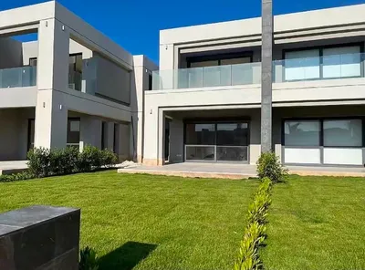 شاليه للبيع Fully finished فيLa vista Ras El hekma وباقساط متساوية