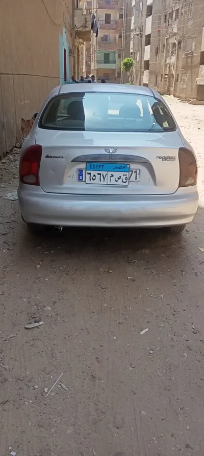 دايو لانوس 2002