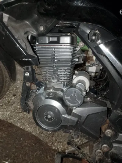 بنيليي vlr150 sport