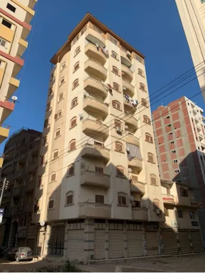 شقق متشطبه بسعر الأحمر كل الأدوار متاحه 
