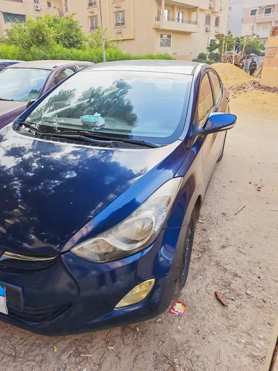 Hyundai Elantra 2012