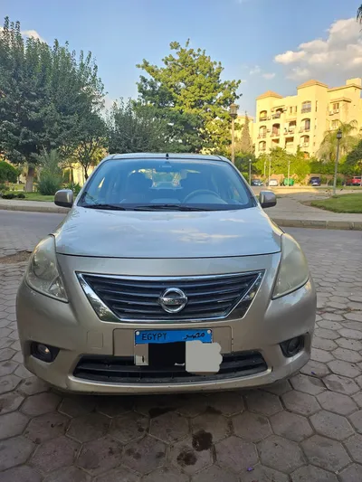 Nissan Sunny 2014