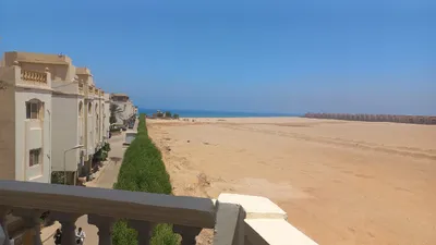 للايجار الشهري بقريه بلاجيو العين السخنه طريق الزعفرانه 