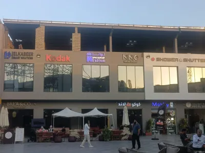 للبيع اخر مكتب اداري بالتشطيب وخصم 5% في the MARKET