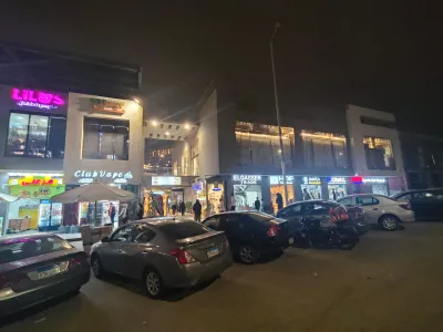 تجاري للايجار للمرحله الثانيه داخل مولthe MARKET