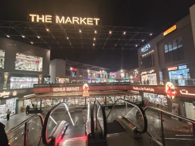 محل تجاري 49 مترللبيع جاهز للتسليم داخل مول THE MARKET