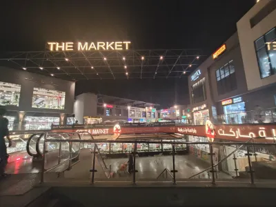 تجاري للبيع 35 متر في اقوي المولات التجاريه THE MARKET