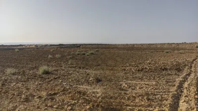ارض زراعيه و ارض مباني وبيت في الفرافره