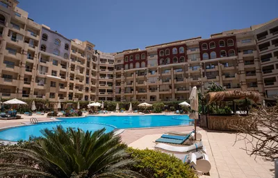 Modern 1-Bedroom Apartment in Prime Arabia District