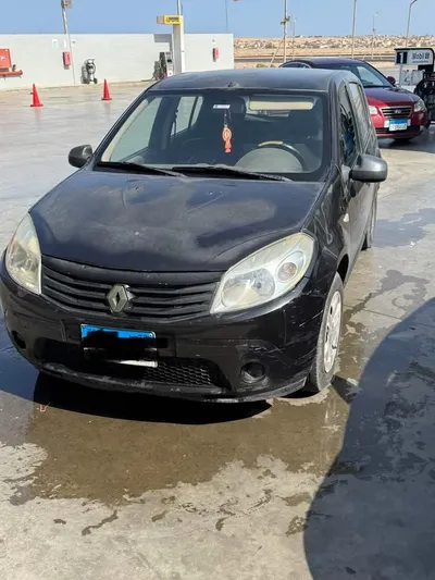 رينو سانديرو 2012