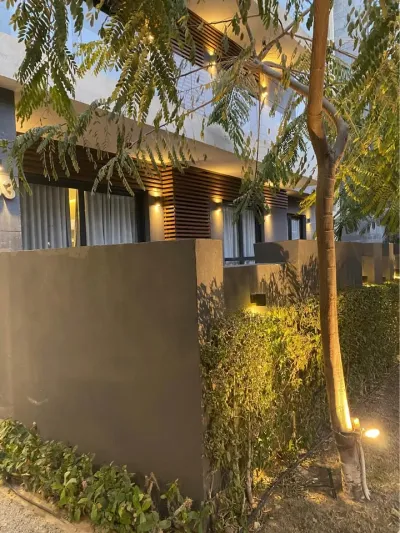 شقة للبيع في كمبوند El patio oro ب مليون و 800 الف كاش