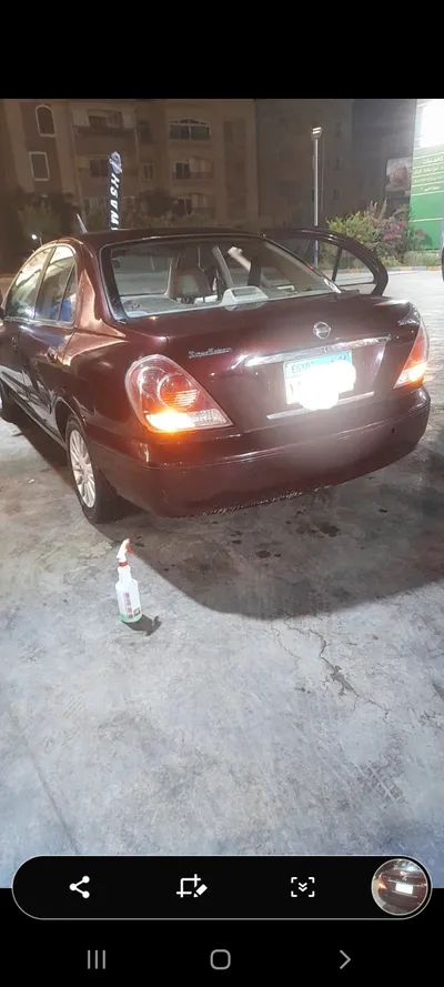 Nissan Sunny 2012