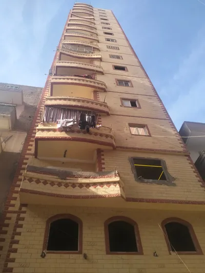 شقه للبيع 