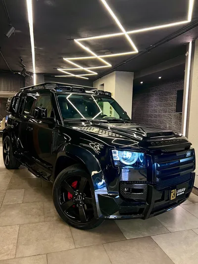 Land Rover Defender 2021