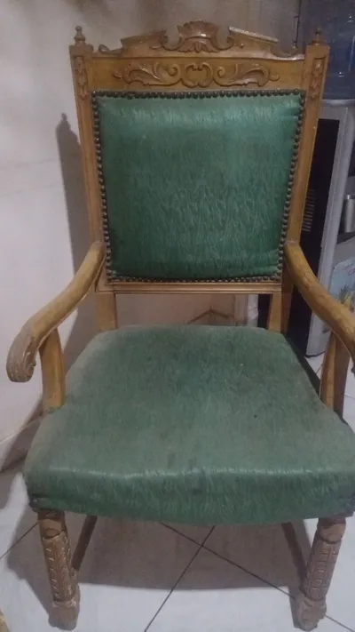 ترابيزه خشب زان وكرسين فوتيه